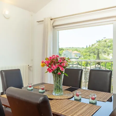 Green Hills Appartement *