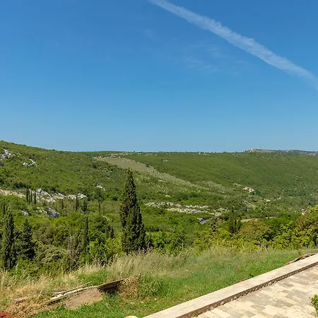 Green Hills * Gornji Brgat
